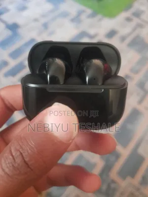 Airpods Pro 5s - Clean and Works Perfectly