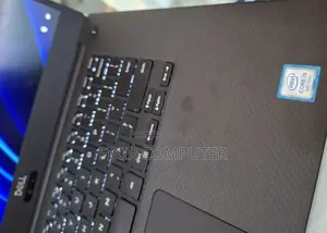 New Laptop Dell Precision 15 5540 16GB Intel Core I5 SSD 256GB