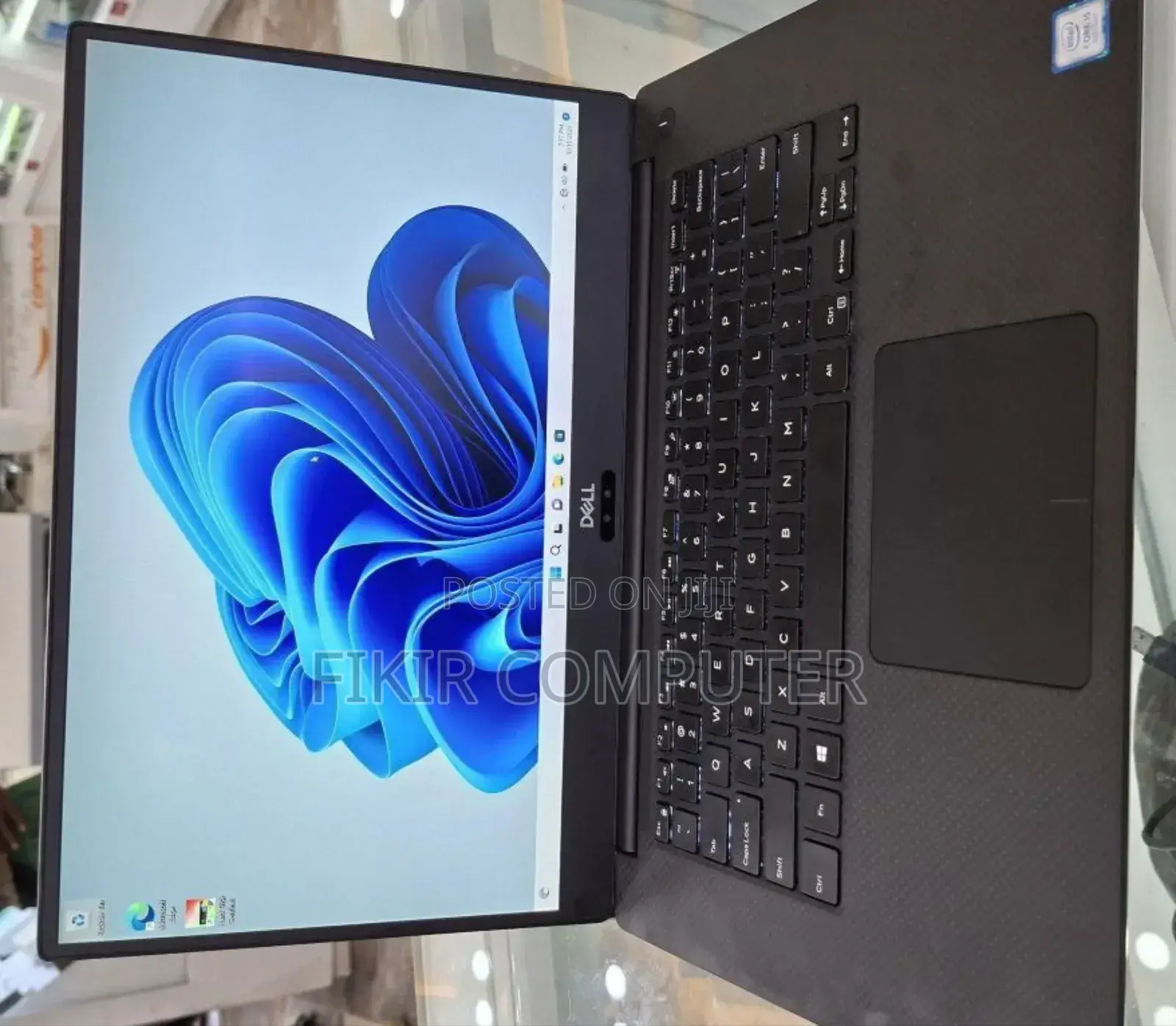 New Laptop Dell Precision 15 5540 16GB Intel Core I5 SSD 256GB