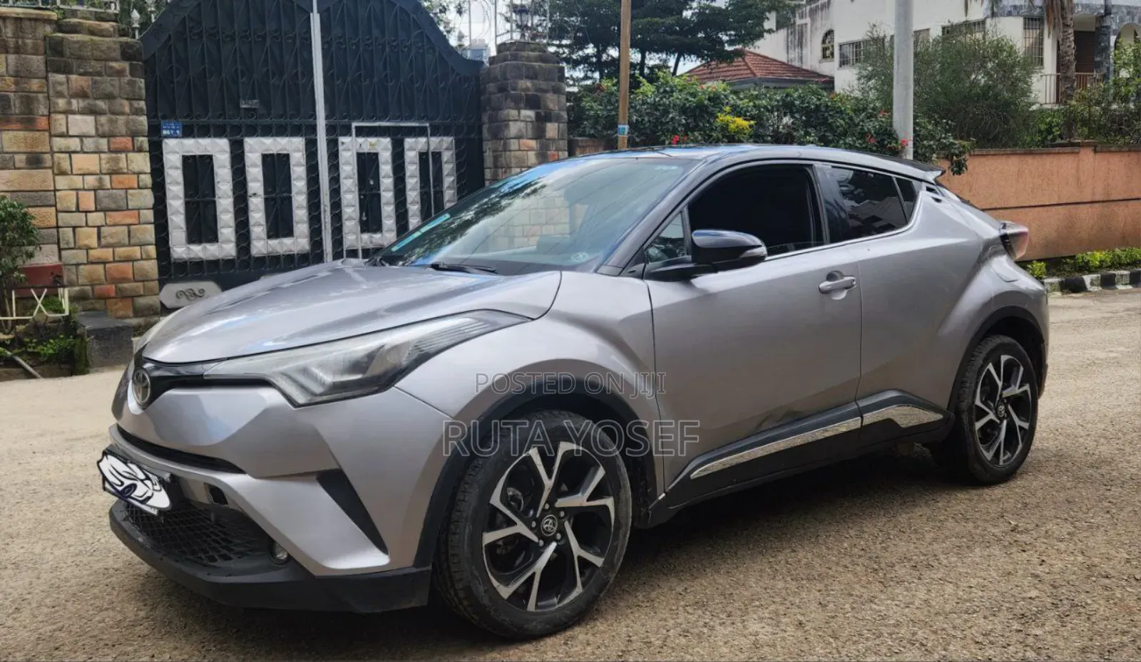 Toyota C-HR 2017 Gray