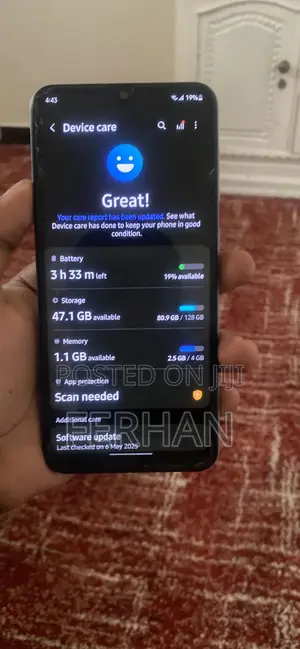 Photo - Samsung Galaxy A50 128 GB White