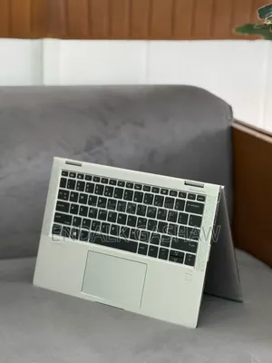 New Laptop HP EliteBook 1030 8GB Intel Core I7 SSD 256GB
