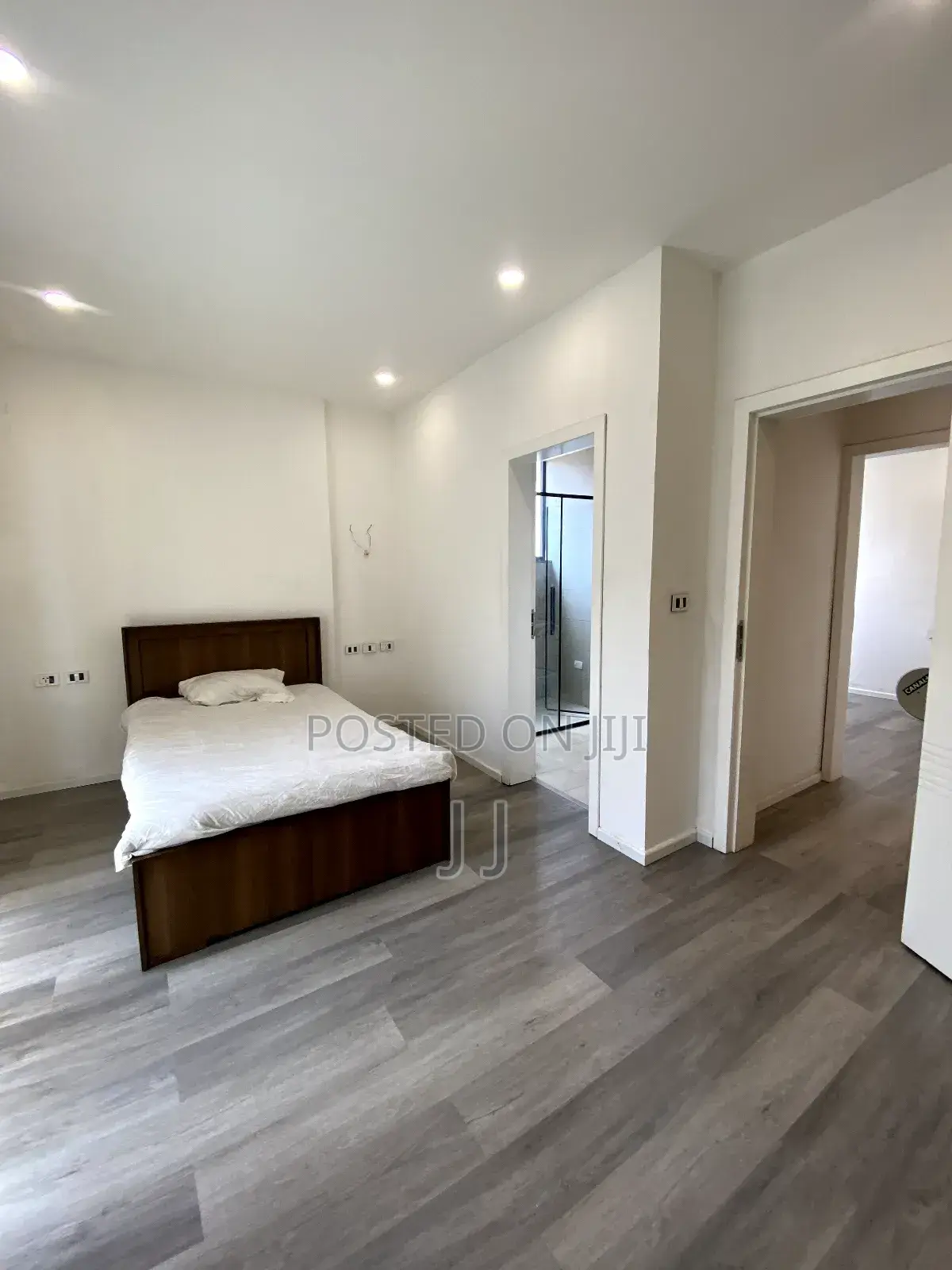 Furnished 3bdrm Apartment in Bole for rent