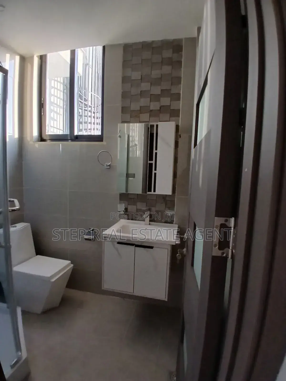 3bdrm Apartment in Bole for rent