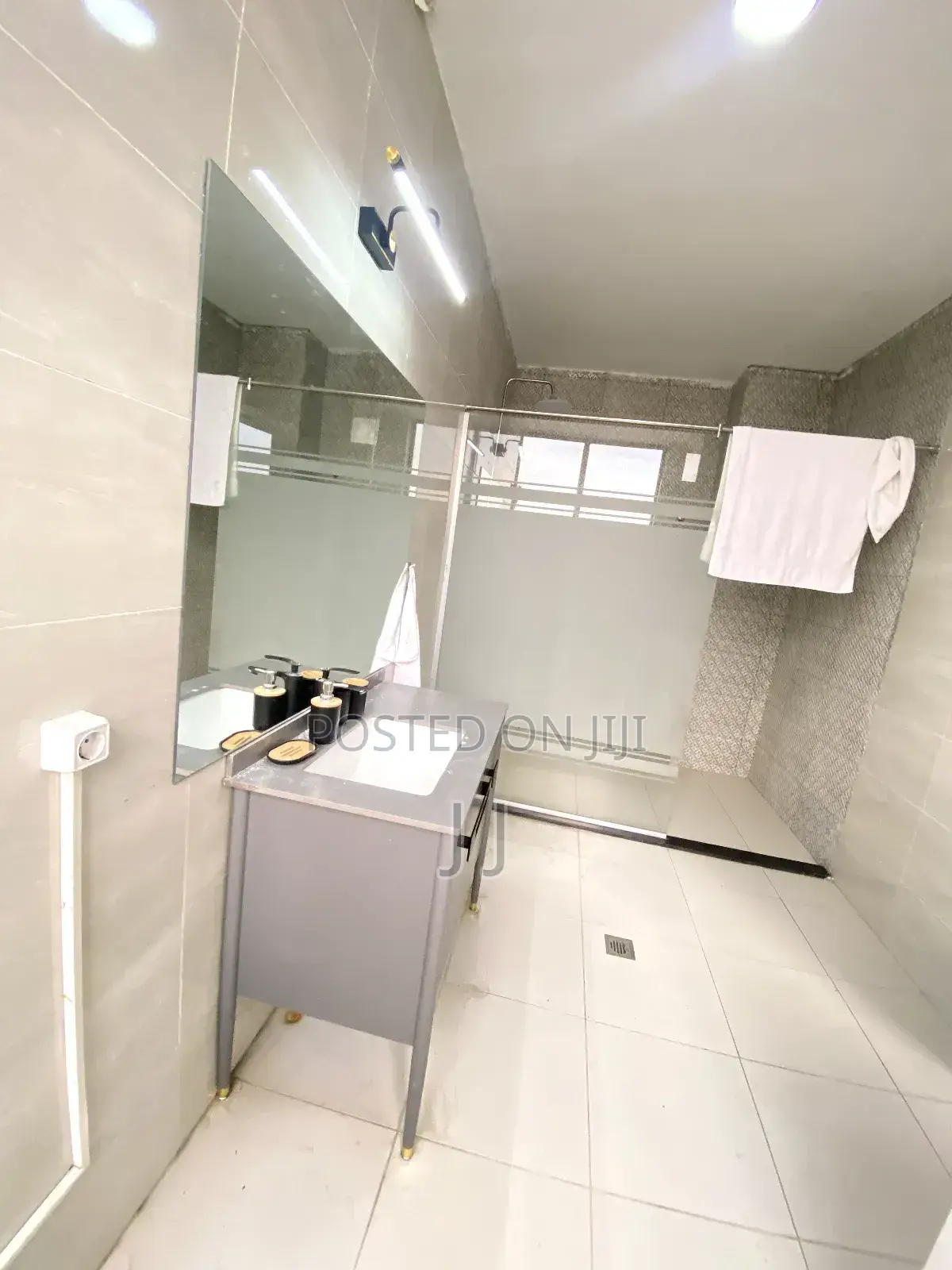 Furnished 4bdrm Duplex in Bole for rent