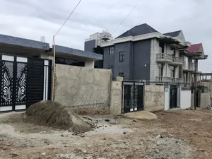 3bdrm Room & Parlour in Shaka Mall, Oromia-Finfinne for sale