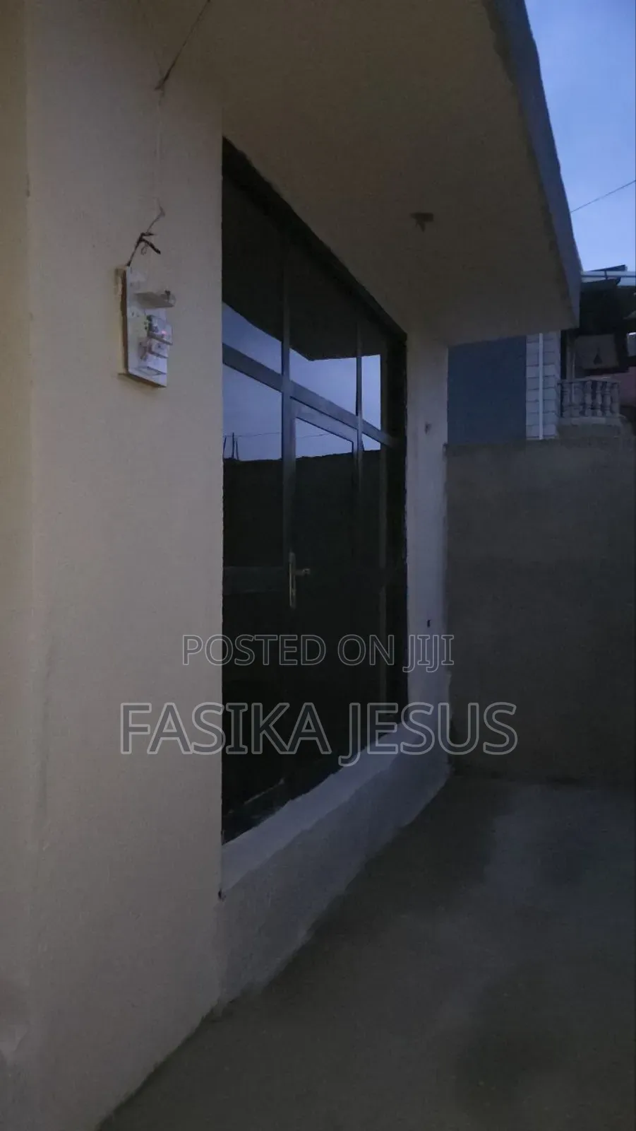 3bdrm Room & Parlour in Shaka Mall, Oromia-Finfinne for sale