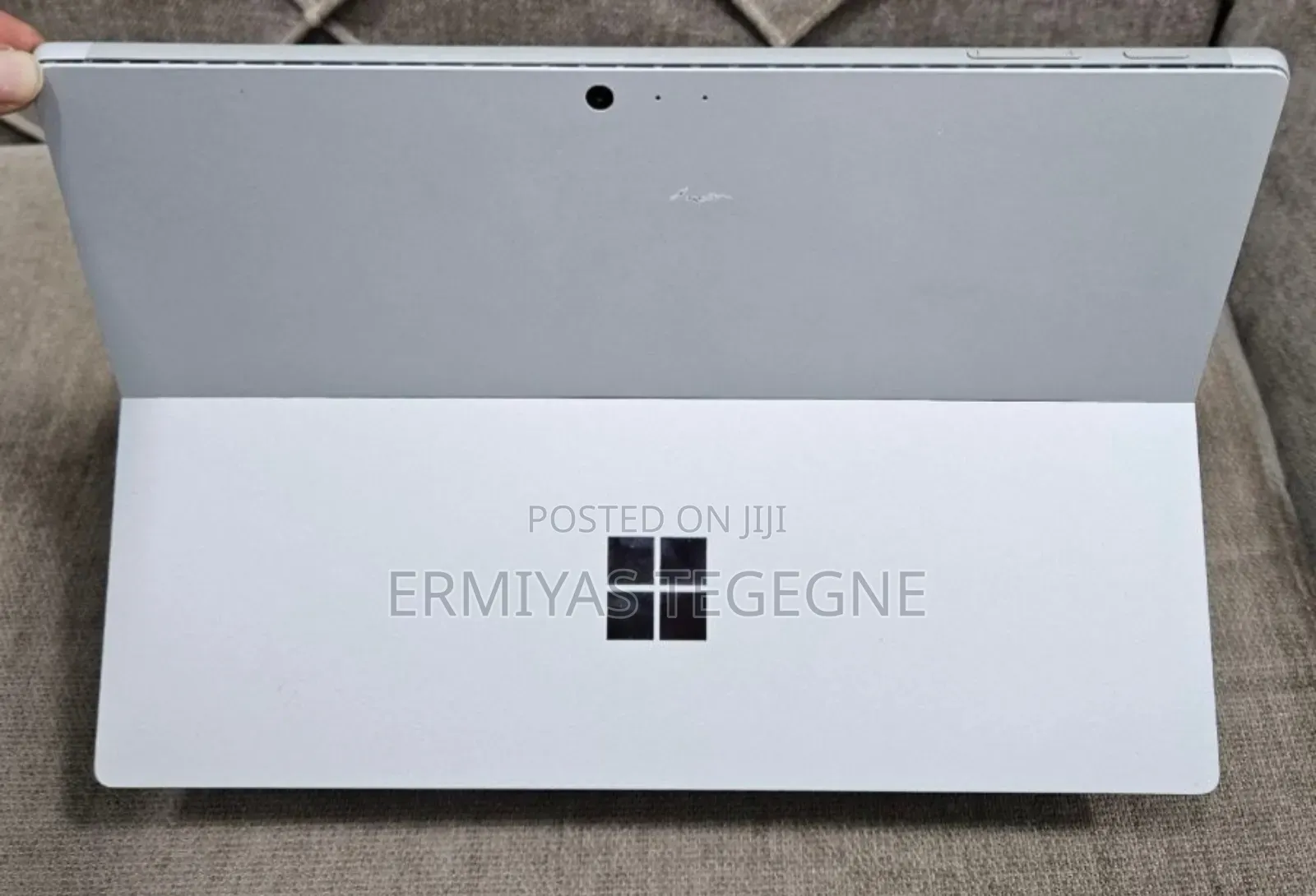 New Laptop Microsoft Surface 8GB Intel Core I7 SSD 256GB