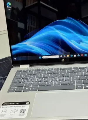 New Laptop HP OmniBook 5 Flip 16GB Intel Core Ultra 7 SSD 512GB