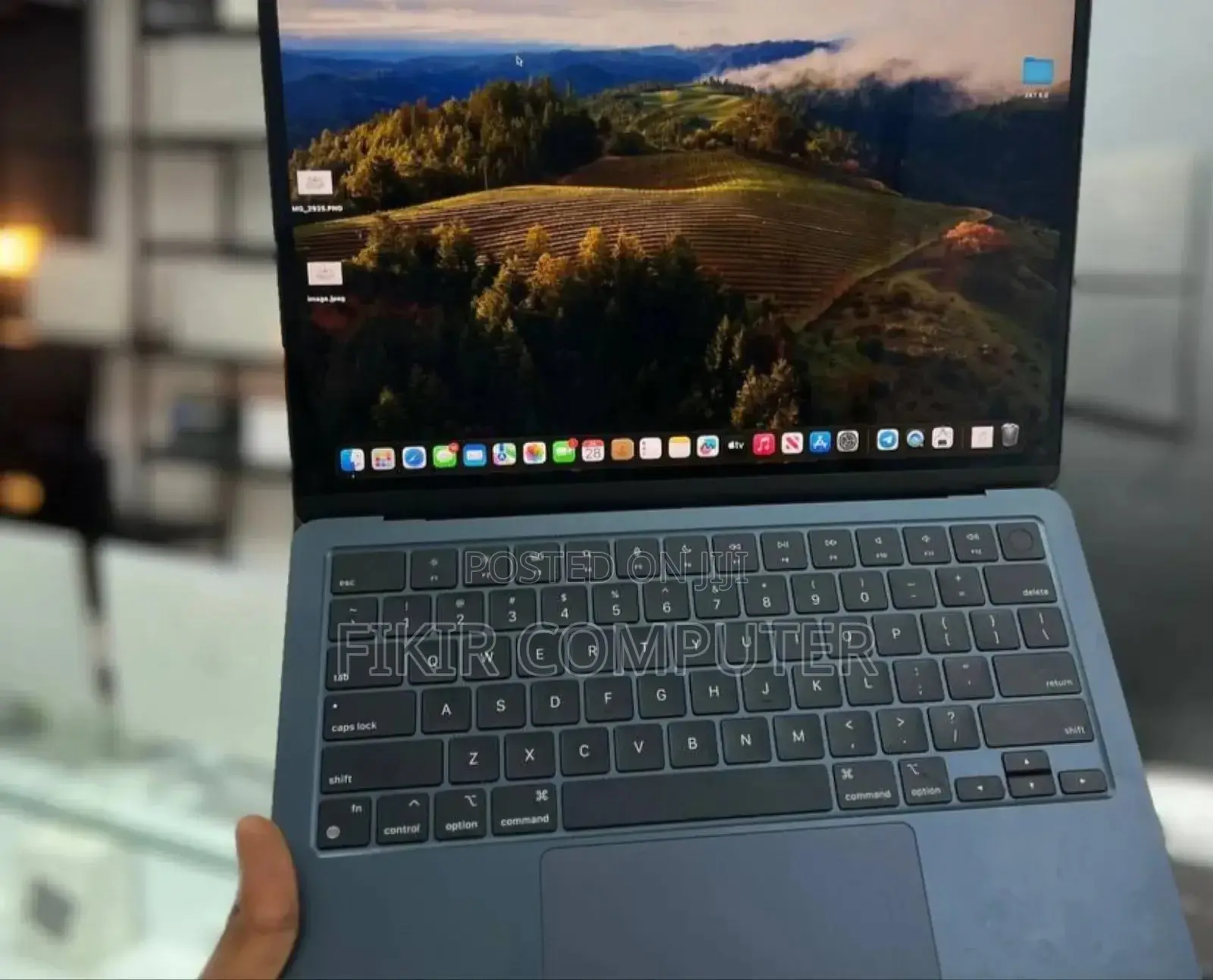 New Laptop Apple MacBook Air 2022 M2 8GB Apple M2 SSD 256GB