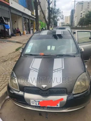 Toyota Vitz 2001