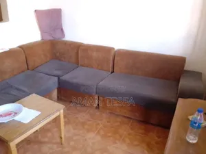 Betam Kell Yale Konjo Sofa