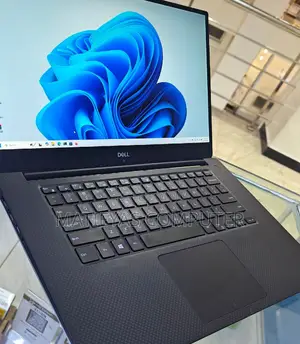 New Laptop Dell Precision 5530 32GB Intel Core I7 SSD 1T