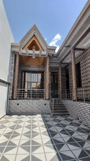 Furnished 4bdrm House in Adama for sale