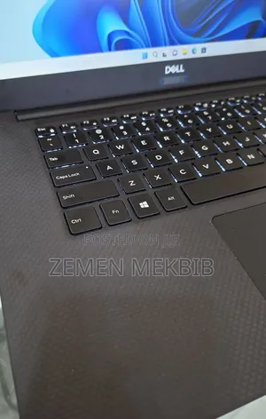 New Laptop Dell Precision 15 3520 16GB Intel Core I5 SSD 256GB