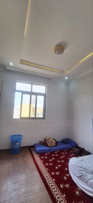 Furnished 6bdrm Villa in Bole for sale
