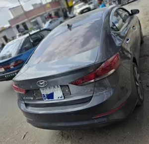 Hyundai Avante 2017 Blue