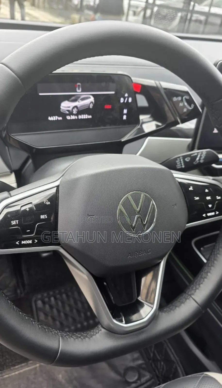 New Volkswagen ID.6 2024 Gold