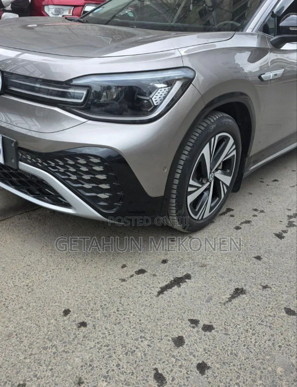 New Volkswagen ID.6 2024 Gold