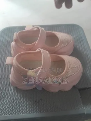 Photo - Addadis Yhsat Camwoc