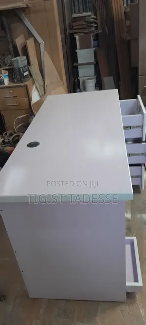 Office Table 150cm With Keyboard and Cpu Holder