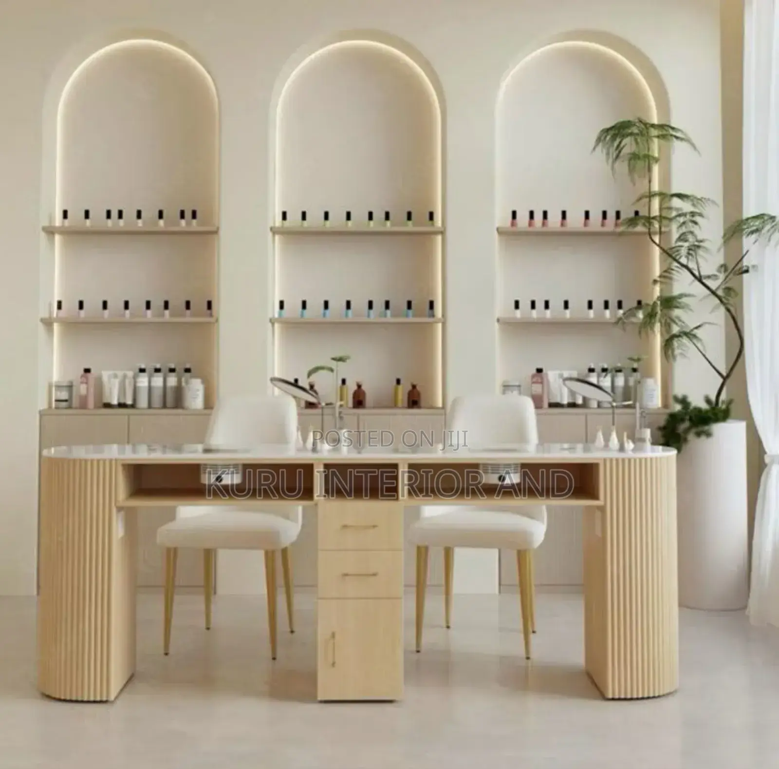 Nail Tabel (Manicure) የጥፍር ጠረጴዛ