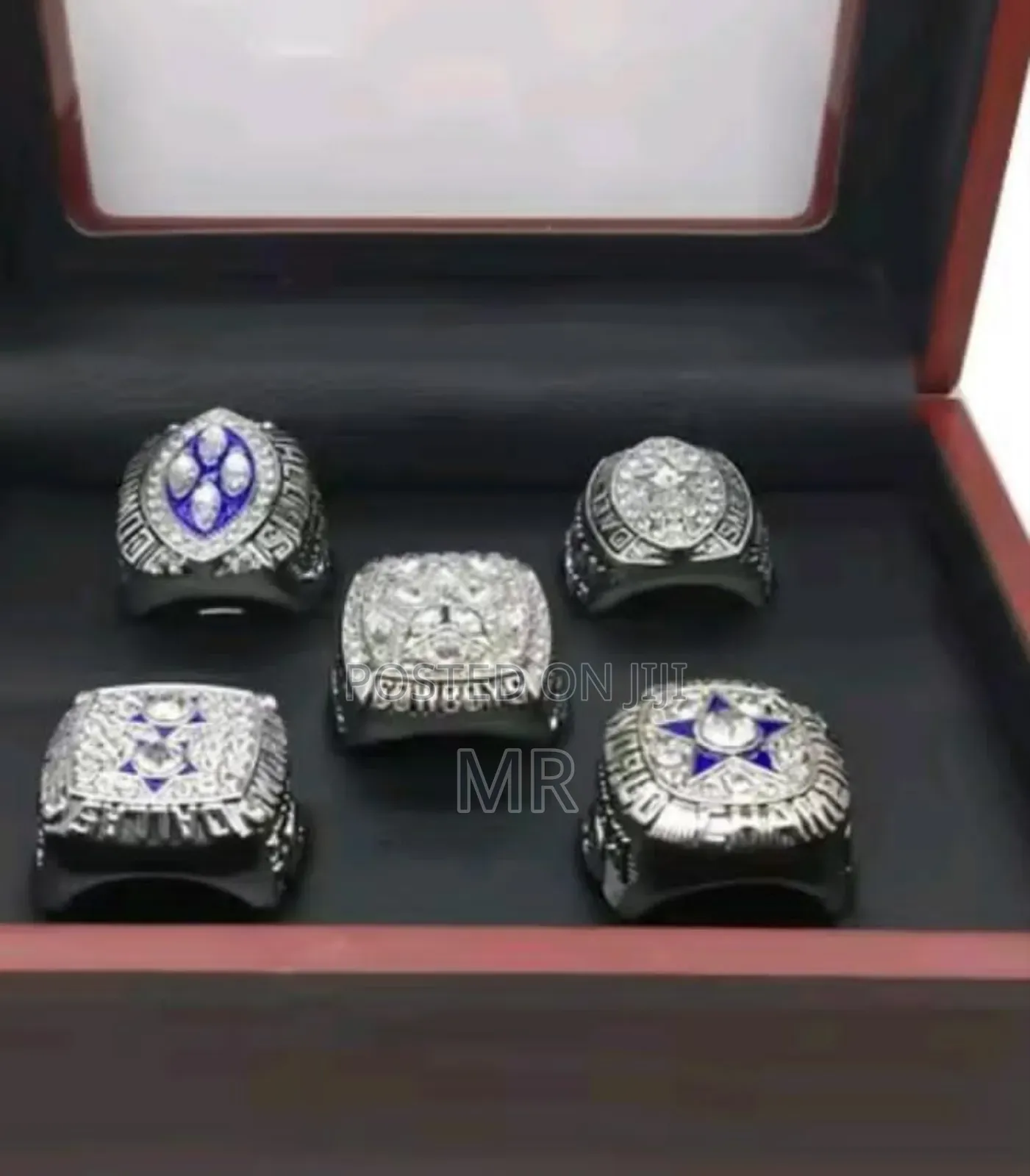 Fashionable NFL Ring