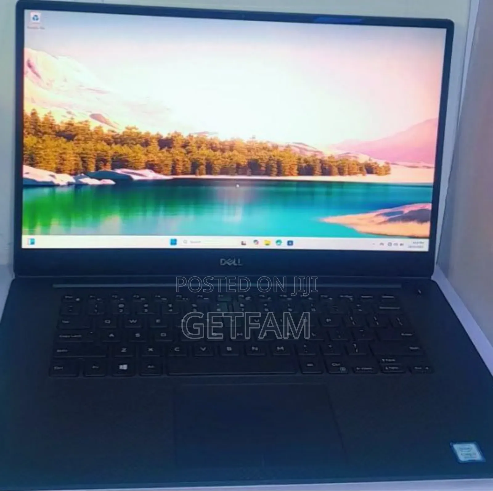 New Laptop Dell XPS 15 24GB AMD Ryzen 7 SSD 1T