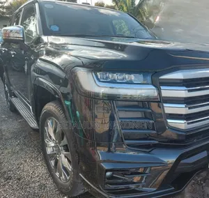 Toyota Land Cruiser 2023 Black