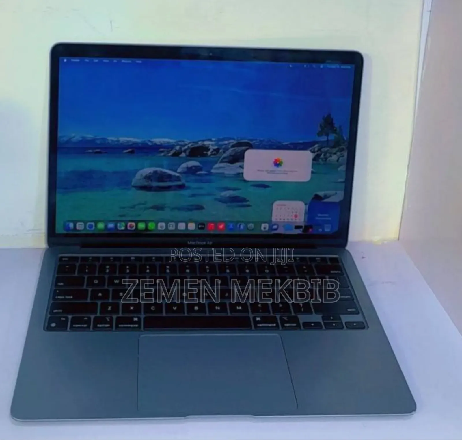 New Laptop Apple MacBook Air 2020 M1 8GB Intel Core I7 SSD 256GB