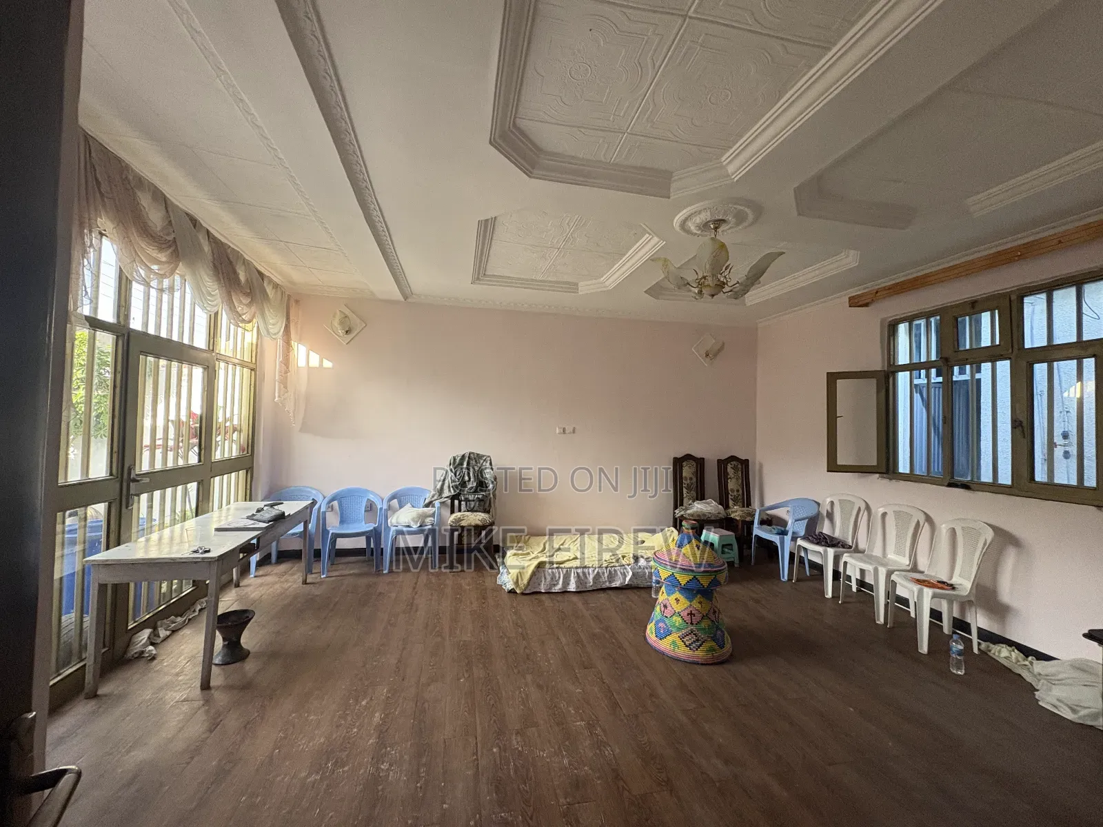 3bdrm House in Akaky Kaliti for sale