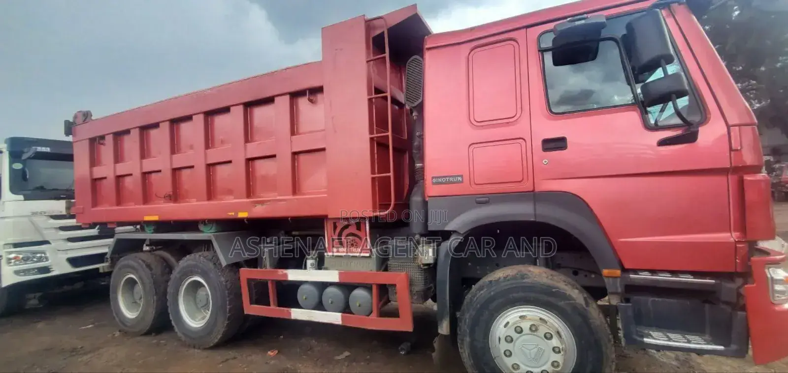 Sinotruk Howo 2023 Red