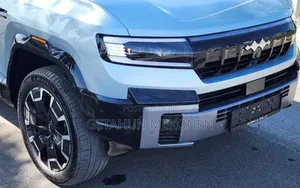 Photo - New BYD Leopard 8 2.0 Hybrid AWD 2025 Blue