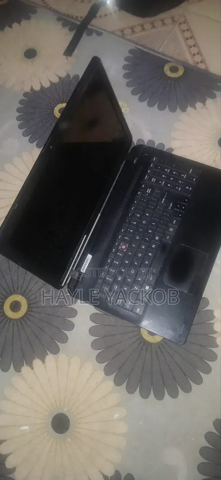 Laptop Toshiba Satellite C850 4GB Intel Core I3 HDD 1T