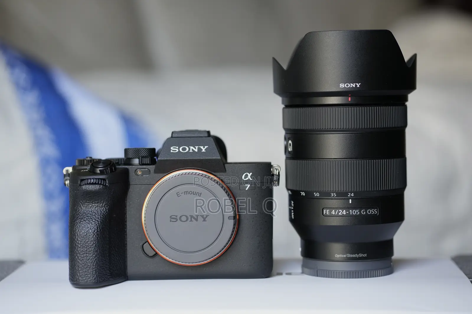 Sony A7 4 With 24-105mm Mirror
