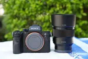 Photo - Sony A7 R3 With 85mm Prime Mirror La