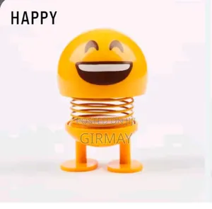 Car Dashboard's Shaking Heads