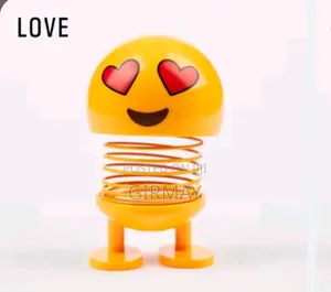 Car Dashboard's Shaking Heads