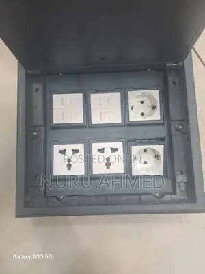 Photo - Floor Box 4data +4socket