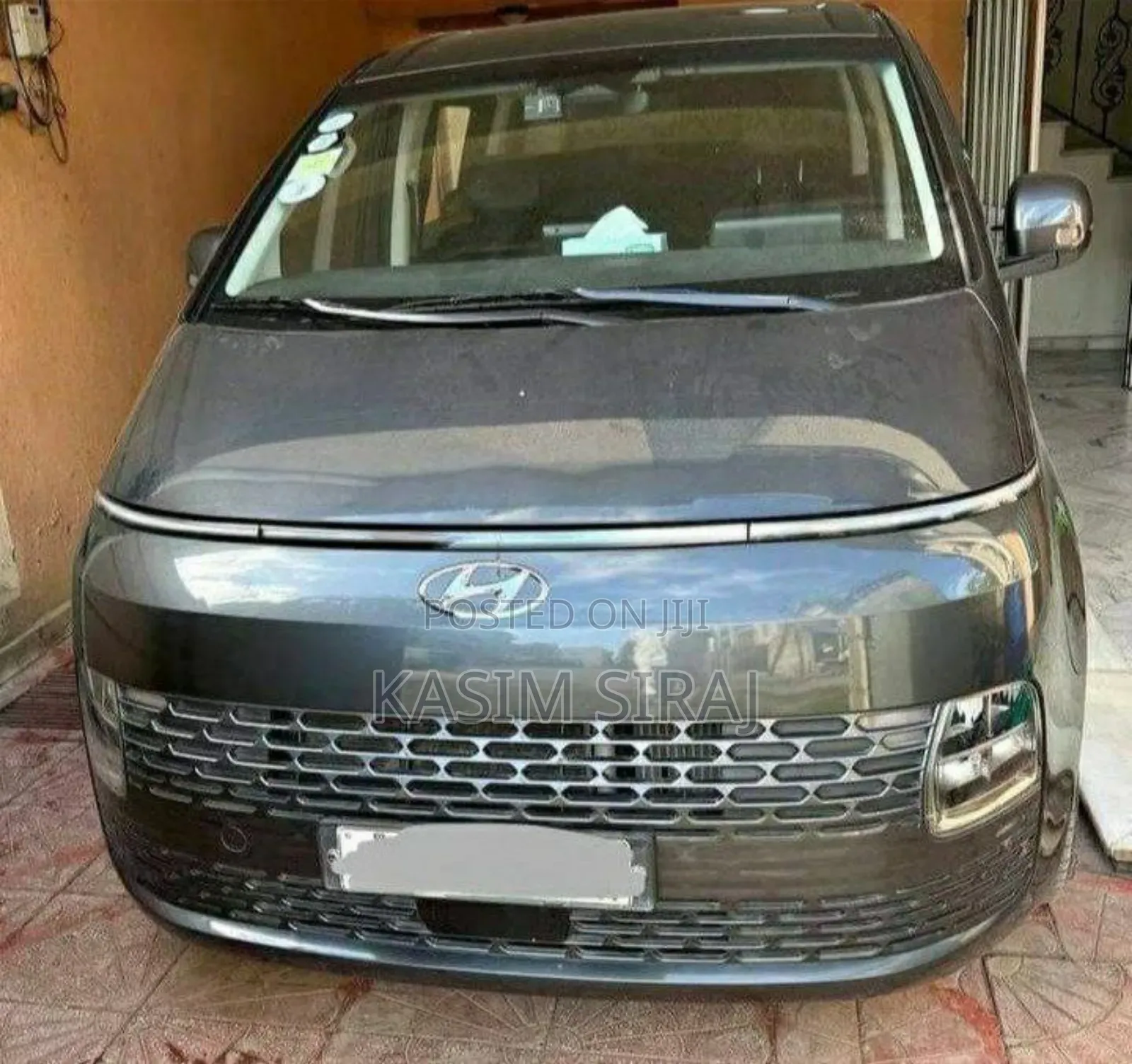 Hyundai Staria 2.2D AWD 2022 Gray