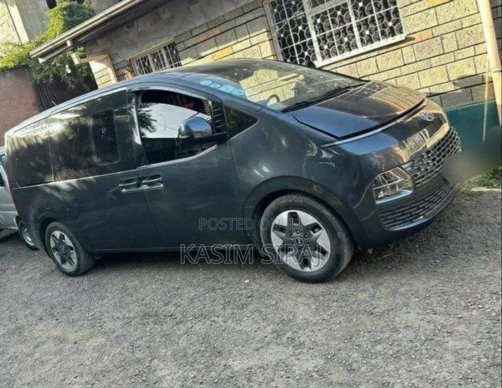 Hyundai Staria 2.2D AWD 2022 Gray