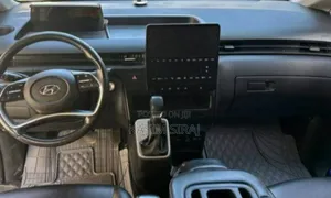 Hyundai Staria 2.2D AWD 2022 Gray