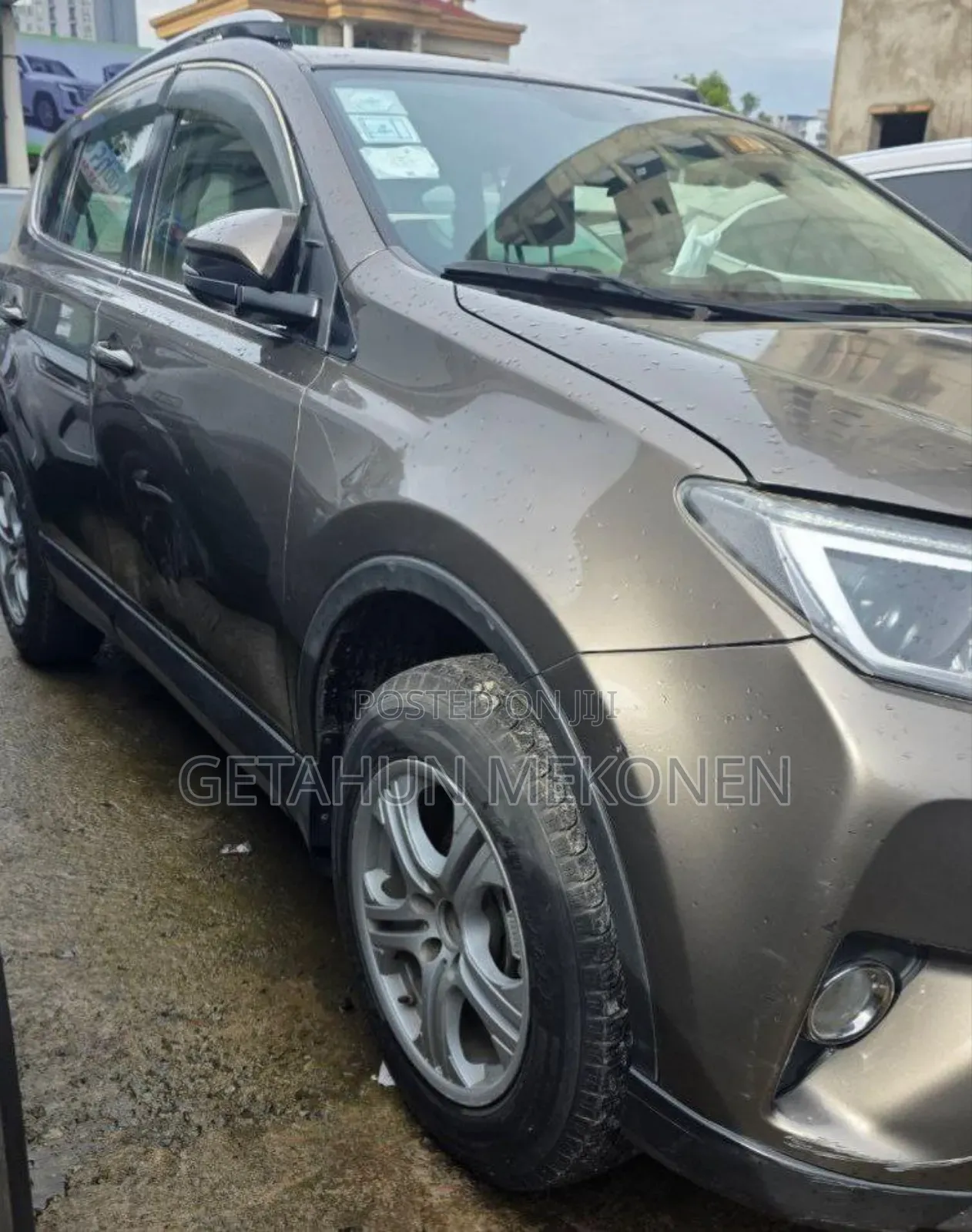 Toyota RAV4 2017 Gold