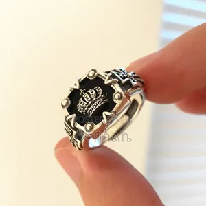 Photo - Vintage Alloy Crown Ring