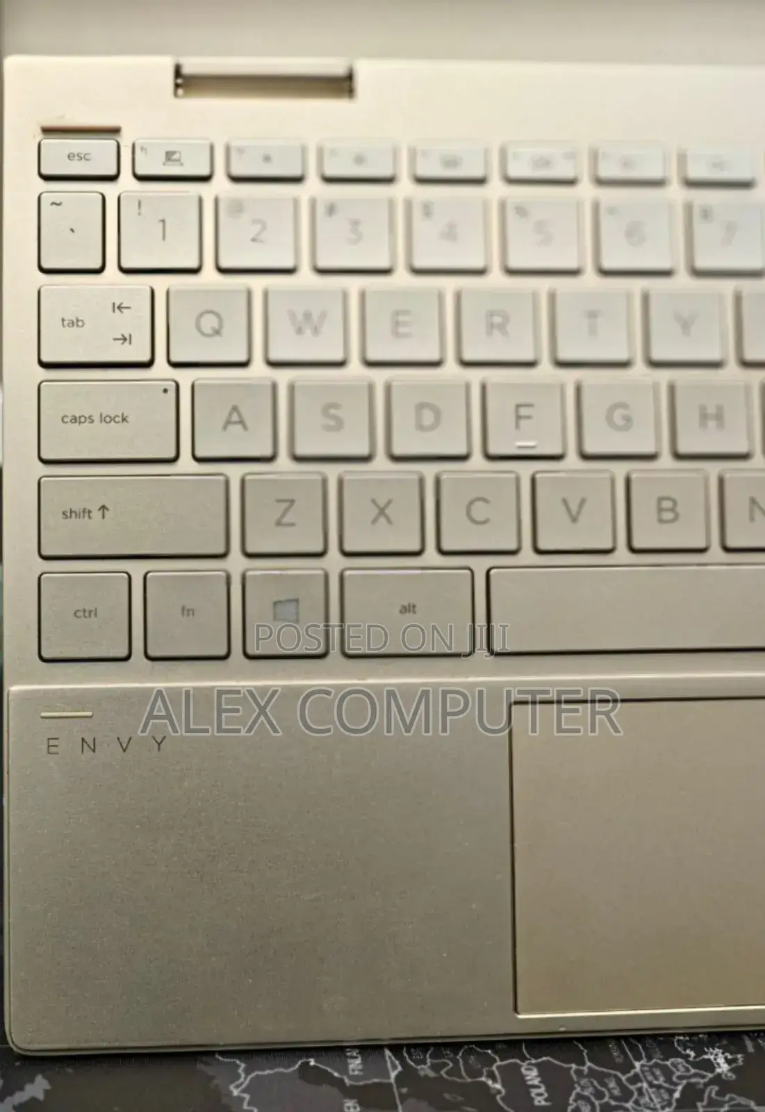 New Laptop HP Envy X360 8GB Intel Core I7 SSD 1T