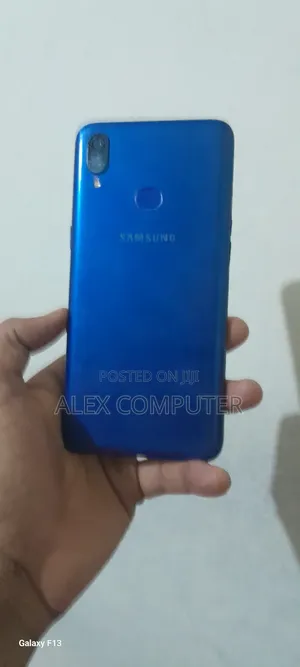 Photo - Samsung Galaxy A10s 32 GB Blue