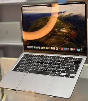 New Laptop Apple MacBook Air 2022 M2 8GB Apple M2 SSD 256GB