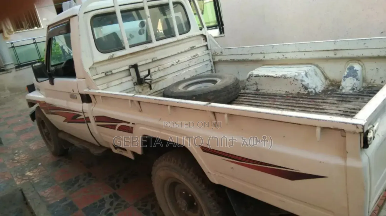 Toyota Land Cruiser 1998 White