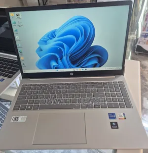 New Laptop HP 16GB Intel Core I7 SSD 1T