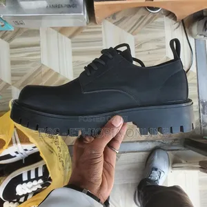 Classic Black Chunky Derby Shoe [On Hand]